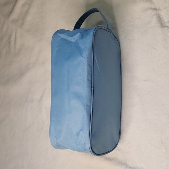 New Balance Shoe Travel Bag. Baby Blue with Silver Print. - Picture 4 of 9